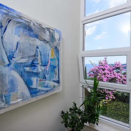 Grande Bukovca - Beautiful 5 Bedroom - Sea Views - Glamorous Location *