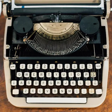 Grande Bukovca - Beautiful 5 Bedroom - Sea Views - Glamorous Location Ragusa