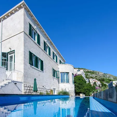 别墅 Breathtaking Views Grande Bukovca Beautiful 5 Bedrooms