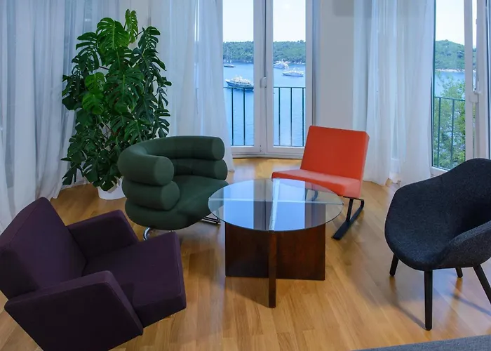 Villa Breathtaking Views Grande Bukovca Beautiful 5 Bedrooms *