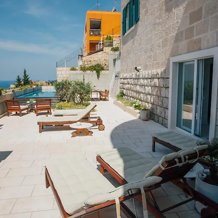 Grande Bukovca - Beautiful 5 Bedroom - Sea Views - Glamorous Location
