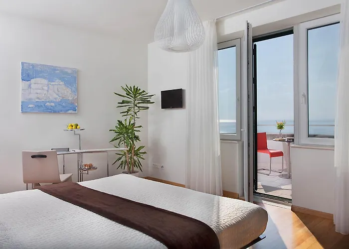 Grande Bukovca - Beautiful 5 Bedroom - Sea Views - Glamorous Location *