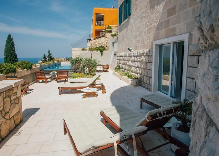 Grande Bukovca - Beautiful 5 Bedroom - Sea Views - Glamorous Location